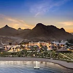 Radisson Collection Hotel, Bodrum 5* 아크얄라