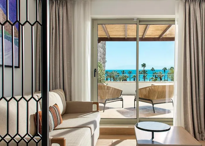 Radisson Collection Hotel, Bodrum ホテル 5*