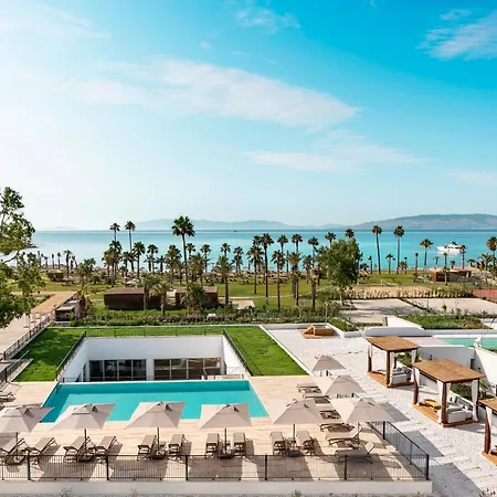 Radisson Collection Hotel, Bodrum 아크얄라