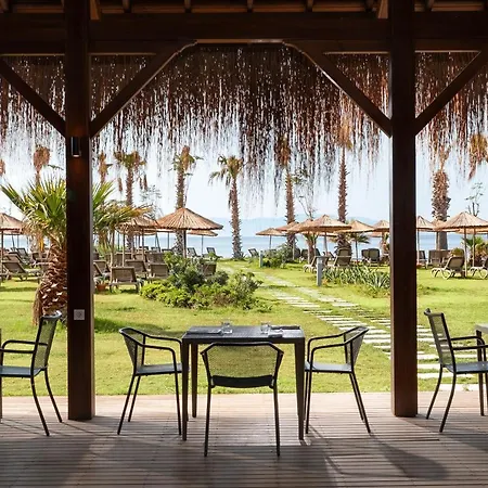 호텔 Radisson Collection Hotel, Bodrum 5*