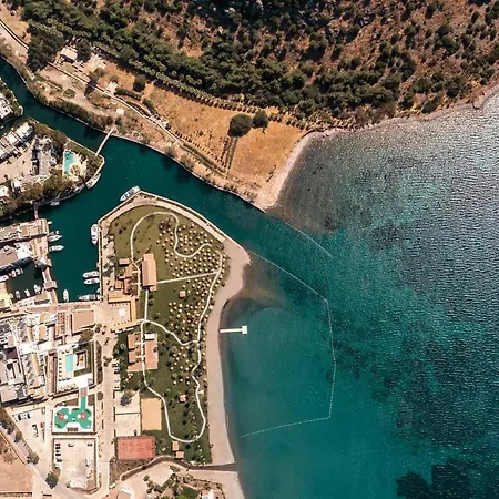 Radisson Collection Hotel, Bodrum 아크얄라