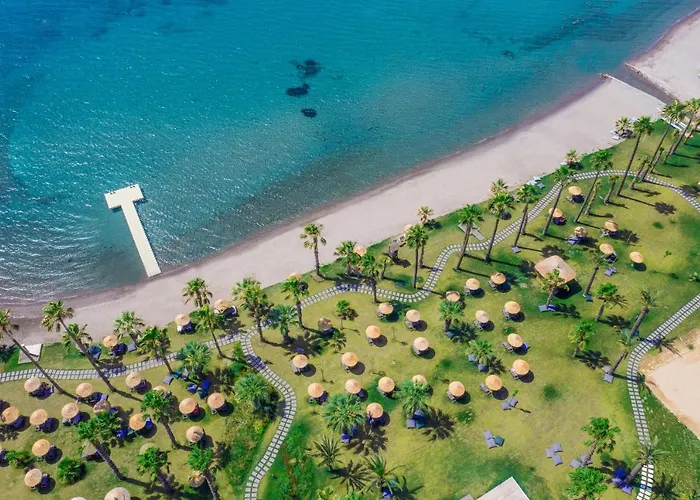 Radisson Collection Hotel, Bodrum ホテル アキアーラ